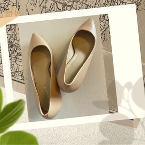 New Cole Haan Go-To Park Pump With 2 1/2” Heel